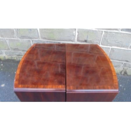 Antike Mahagoni Nachtschränke Beistelltische britisch ca 1920