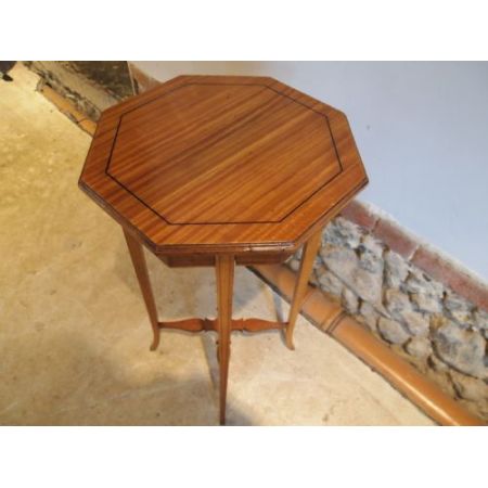 Edwardianischer antiker Beistelltisch Satinholz englisch ca 1900