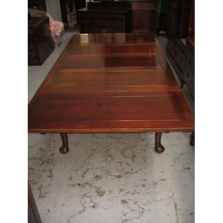 Englischer Antiker Mahagoni ausziehbarer Esstisch