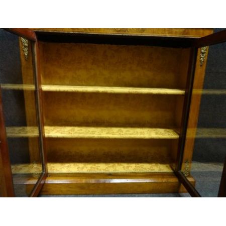 Viktorianisches antikes Nussbaum Bücherregal Vitrine britisch ca 1880