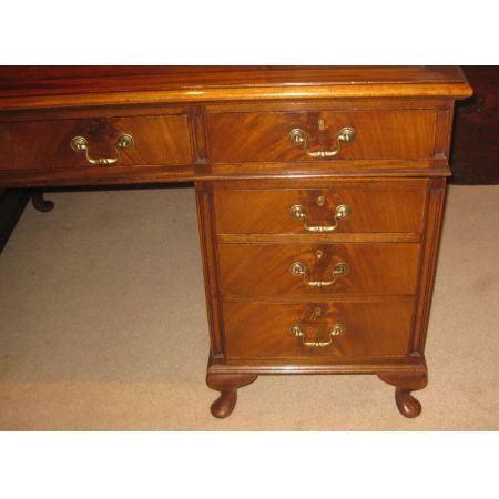 Edwardianischer britischer Mahagoni Schreibtisch antik ca 1910