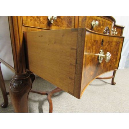 Antiker britischer Nussbaum Schreibtisch englisch ca 1920