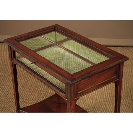 Antiker edwardianischer Mahagoni Beistelltisch Vitrine britisch ca 1905
