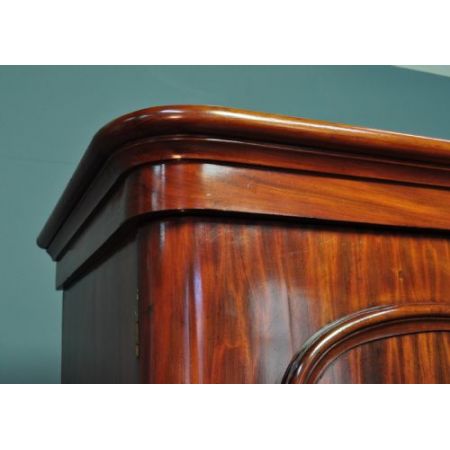 Viktorianischer antiker Mahagoni Kleiderschrank britisch ca 1850