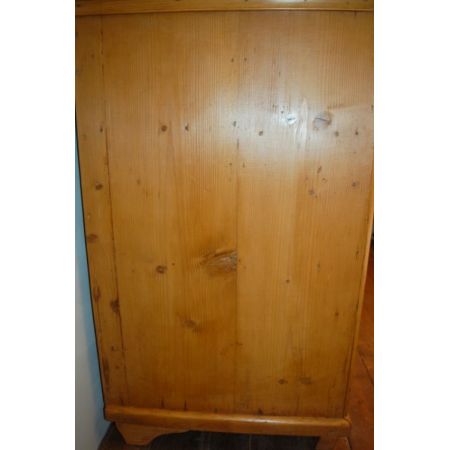 Antikes britisches Landhaus Weichholz Sideboard Kiefern ca 1870