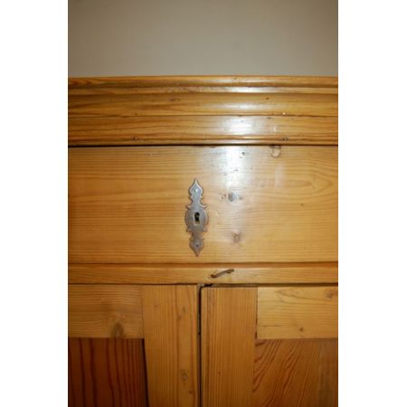 Antikes britisches Landhaus Weichholz Sideboard Kiefern ca 1870