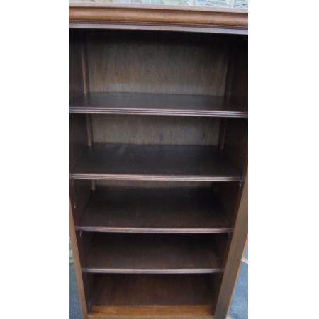 Antiker Nussbaum Bücherschrank britisch ca 1910