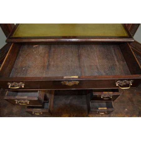 Georgianischer antiker Mahagoni Schreibtisch englisch ca 1720