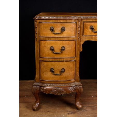 Georgianischer antiker Nussbaum Schreibtisch britisch ca 1920