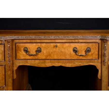 Georgianischer antiker Nussbaum Schreibtisch britisch ca 1920