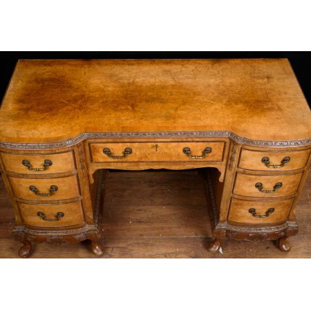 Georgianischer antiker Nussbaum Schreibtisch britisch ca 1920