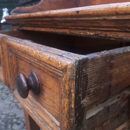 Antikes britisches Kiefern Sideboard Weichholz ca 1800