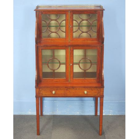 Edwardianische britische Mahagoni Vitrine antik ca 1900