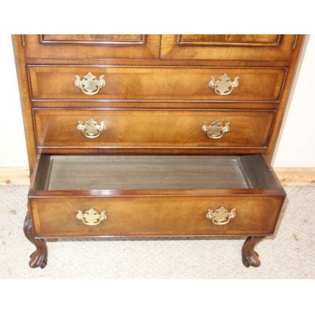 Antike britische Nussbaum Kommode ca 1930