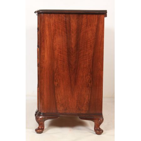 Antike britische Queen Anne Kommode Nussbaum ca 1920