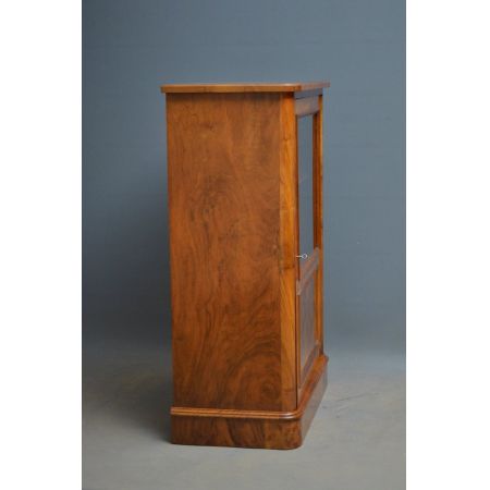 Viktorianischer Nussbaum Bücherschrank antik britisch ca 1870