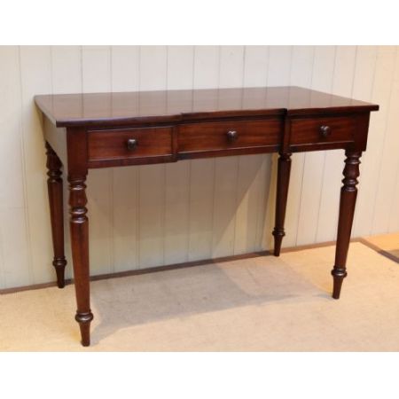 Antiker britischer Mahagoni Schreibtisch ca 1850