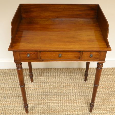 Viktorianischer Mahagoni Schreibtisch antik britisch ca 1840