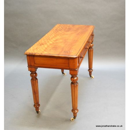 Viktorianischer antiker Satinholz Schreibtisch britisch ca 1880