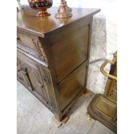 Antikes britisches Eichen Sideboard ca 1920