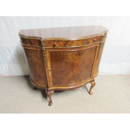 Antikes englisches Sideboard Nussbaum ca 1920