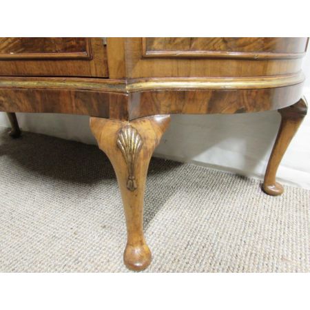 Antikes englisches Sideboard Nussbaum ca 1920