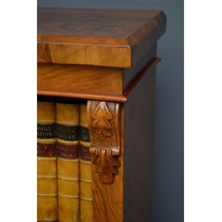 Viktorianischer antiker Bücherschrank Nussbaum englisch ca 1870
