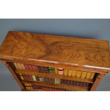 Viktorianischer antiker Bücherschrank Nussbaum englisch ca 1870