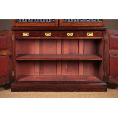 Antiker britischer Mahagoni Bücherschrank ca 1890