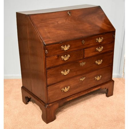 Antiker britischer Mahagoni Eichen Sekretär ca 1740