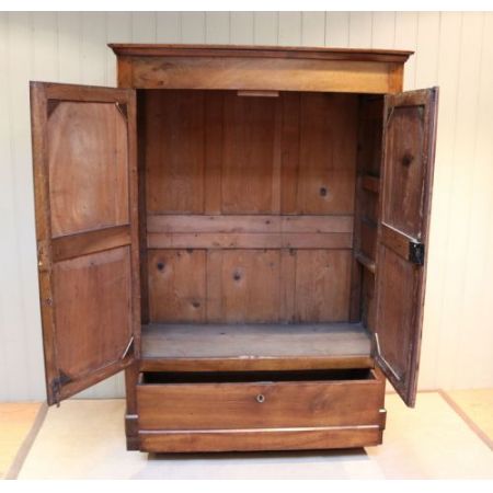 Antiker französischer Kirschbaum Kleiderschrank ca 1850