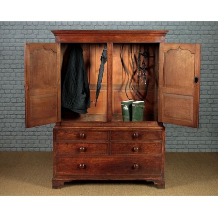 Antiker britischer Eichen Schrank  ca 1820