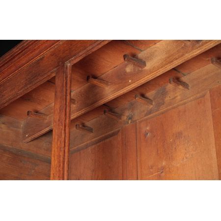 Antiker britischer Eichen Schrank  ca 1820