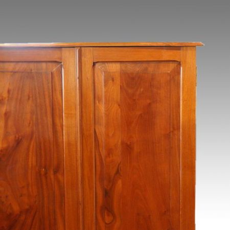 Edwardianischer Nussbaum Kleiderschrank antik ca 1900