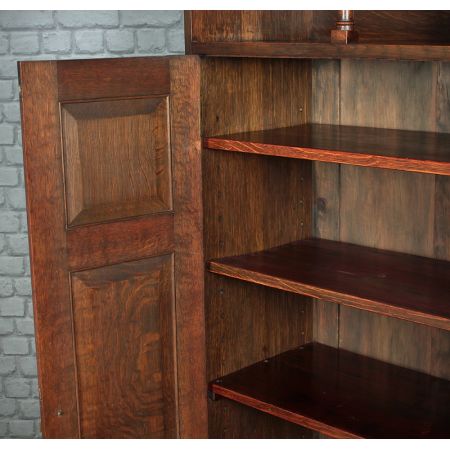 Antiker britischer Arts & Crafts Schrank Eiche ca 1910