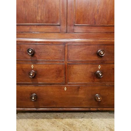 Antiker britischer Kleiderschrank Eiche ca 1780