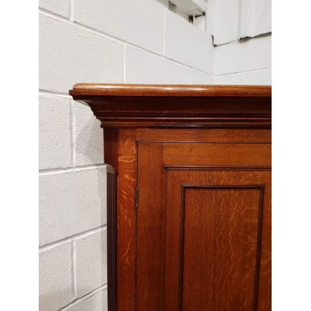 Antiker britischer Mahagoni Kleiderschrank Eiche ca 1780