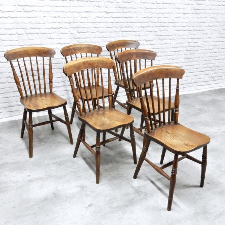 Antike britische Ulmen Küchenstühle Windsor Stühle ca 1890