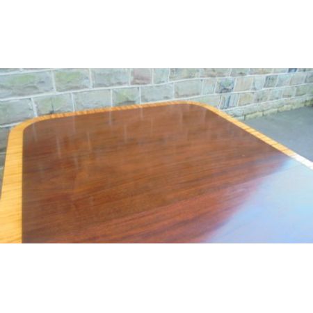 Antiker britischer Mahagoni Esstisch ca 1910