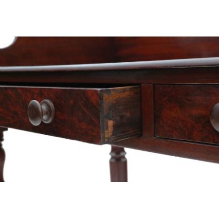 Antiker britischer Mahagoni Schreibtisch ca 1835