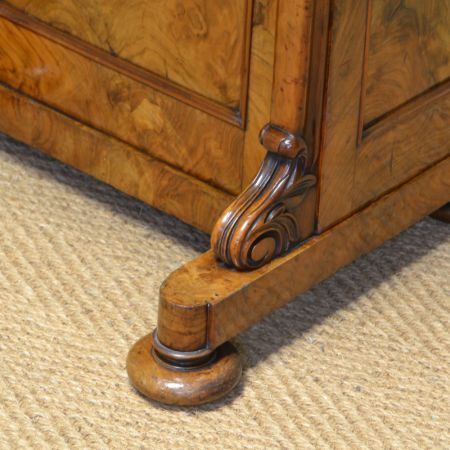 Viktorianischer antiker Nussbaum Schreibtisch Davenport britisch ca 1860