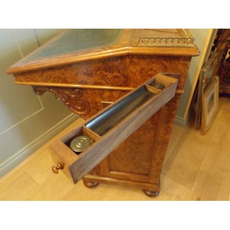 Viktorianischer antiker Davenport Schreibtisch Nussbaum antik ca 1860