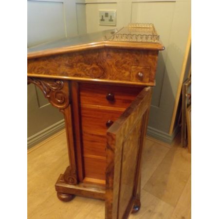 Viktorianischer antiker Davenport Schreibtisch Nussbaum antik ca 1860