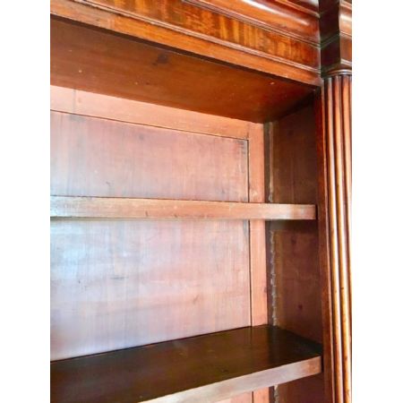 Antikes britisches Bücherregal Mahagoni ca 1850