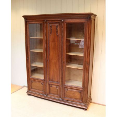 Französisches Nussbaum Bücherregal antik ca 1910