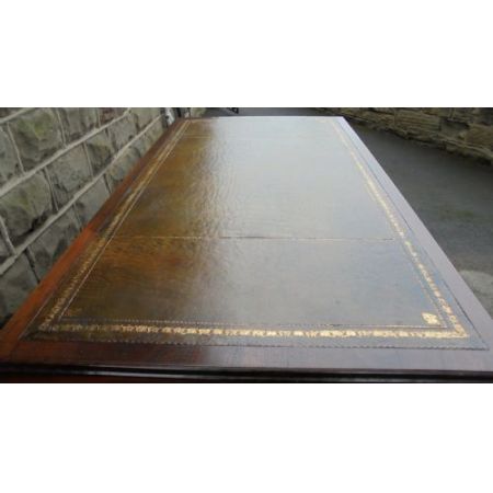 Antiker britischer Mahagoni Schreibtisch ca 1900