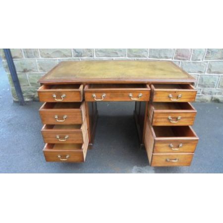 Antiker britischer Mahagoni Schreibtisch ca 1900