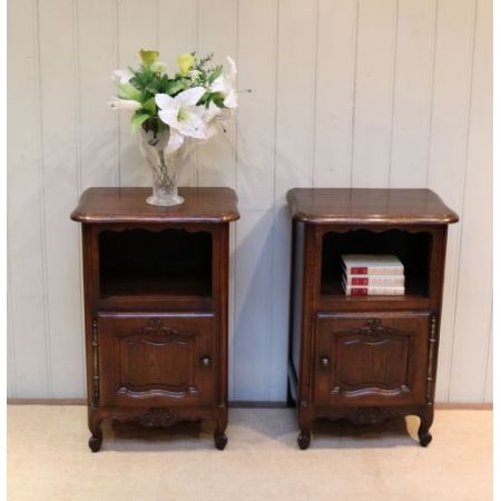 Antike britische Eichen Nachtschränke Beistelltische ca 1920