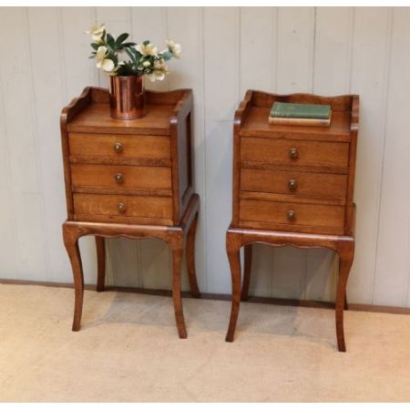 Antike britische Nachtschränke Beistelltische Eiche ca 1930