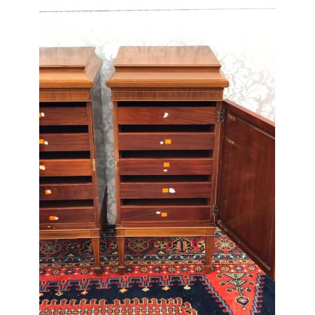 Edwardianische antike Mahagoni Nachtschränke britisch ca 1890